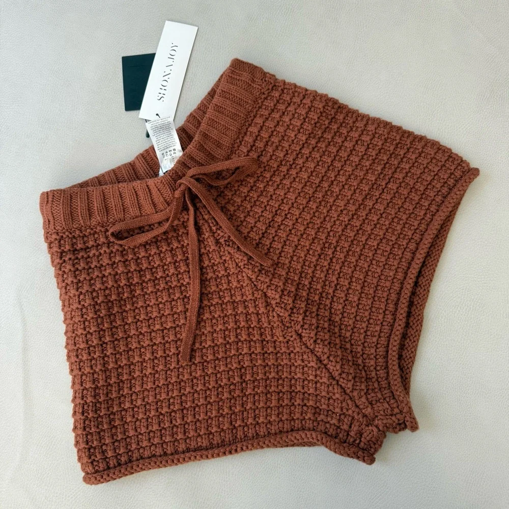 Shona Joy Willow Knit Shorts - Picture 2 of 4
